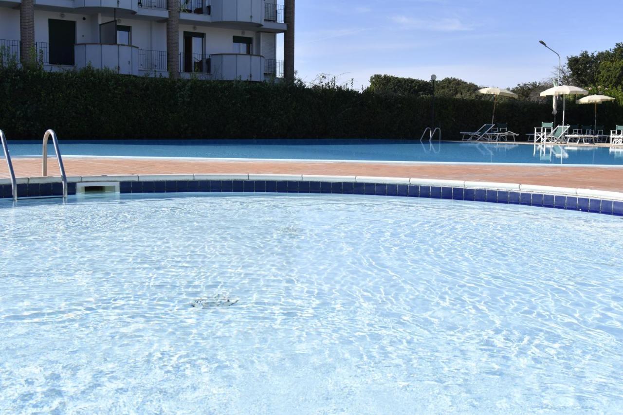 Le Residenze Di Santa Costanza - Mirto/Corbezzolo Aparthotel San Vincenzo Exterior photo